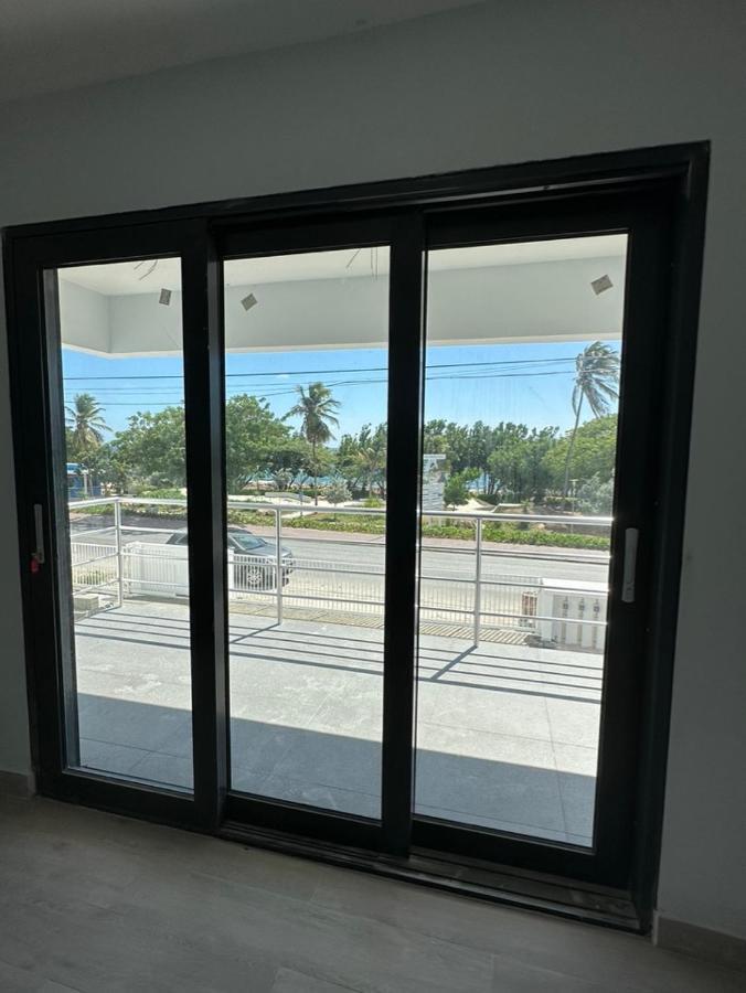 Ferienwohnung Whitehouse Boulevard, Close To Mambo Beach And City Centre Willemstad Exterior foto