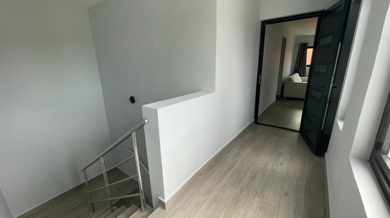 Ferienwohnung Whitehouse Boulevard, Close To Mambo Beach And City Centre Willemstad Exterior foto