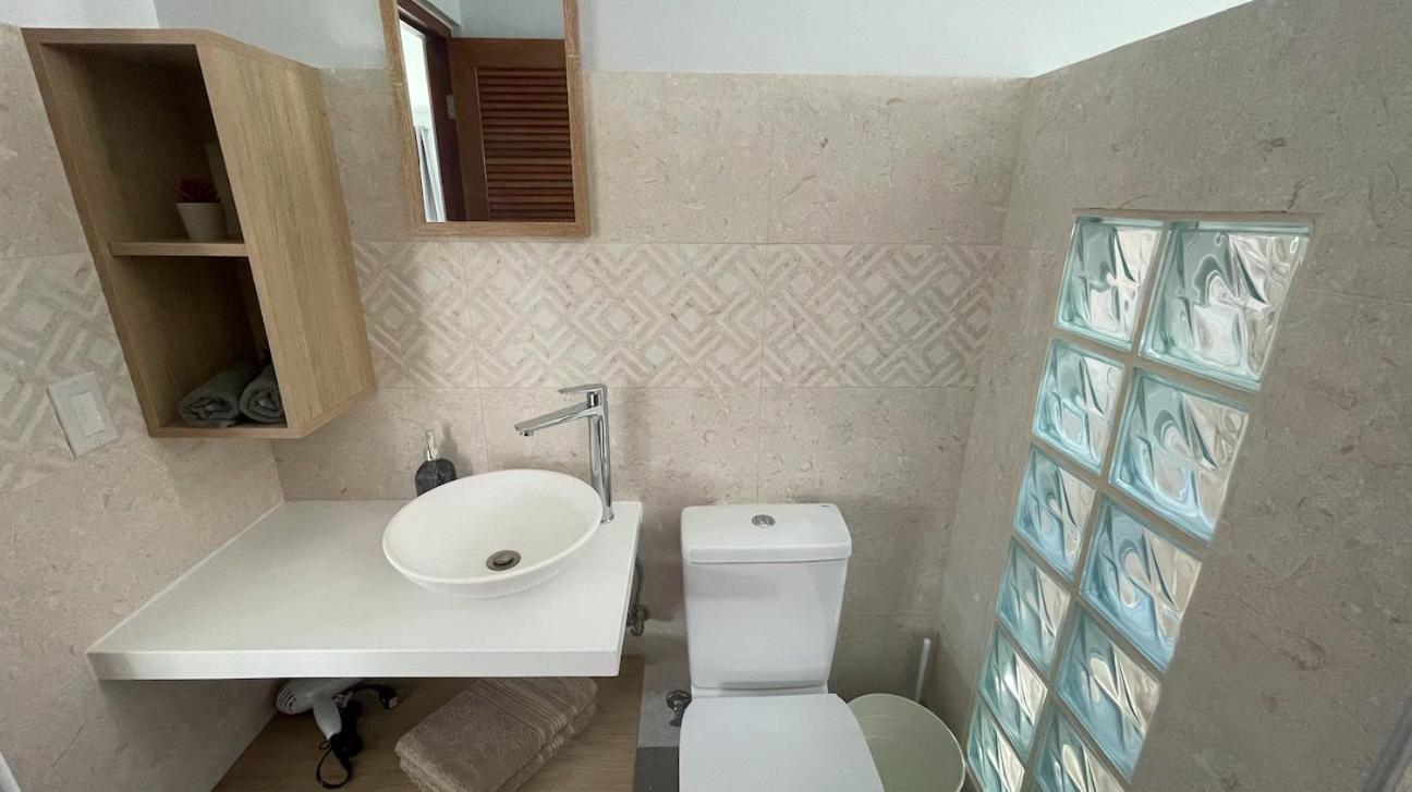 Ferienwohnung Whitehouse Boulevard, Close To Mambo Beach And City Centre Willemstad Exterior foto