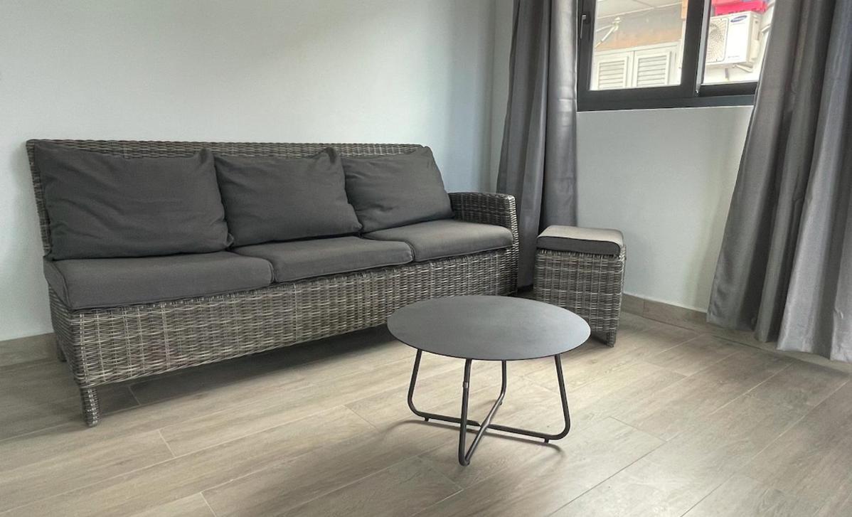 Ferienwohnung Whitehouse Boulevard, Close To Mambo Beach And City Centre Willemstad Exterior foto