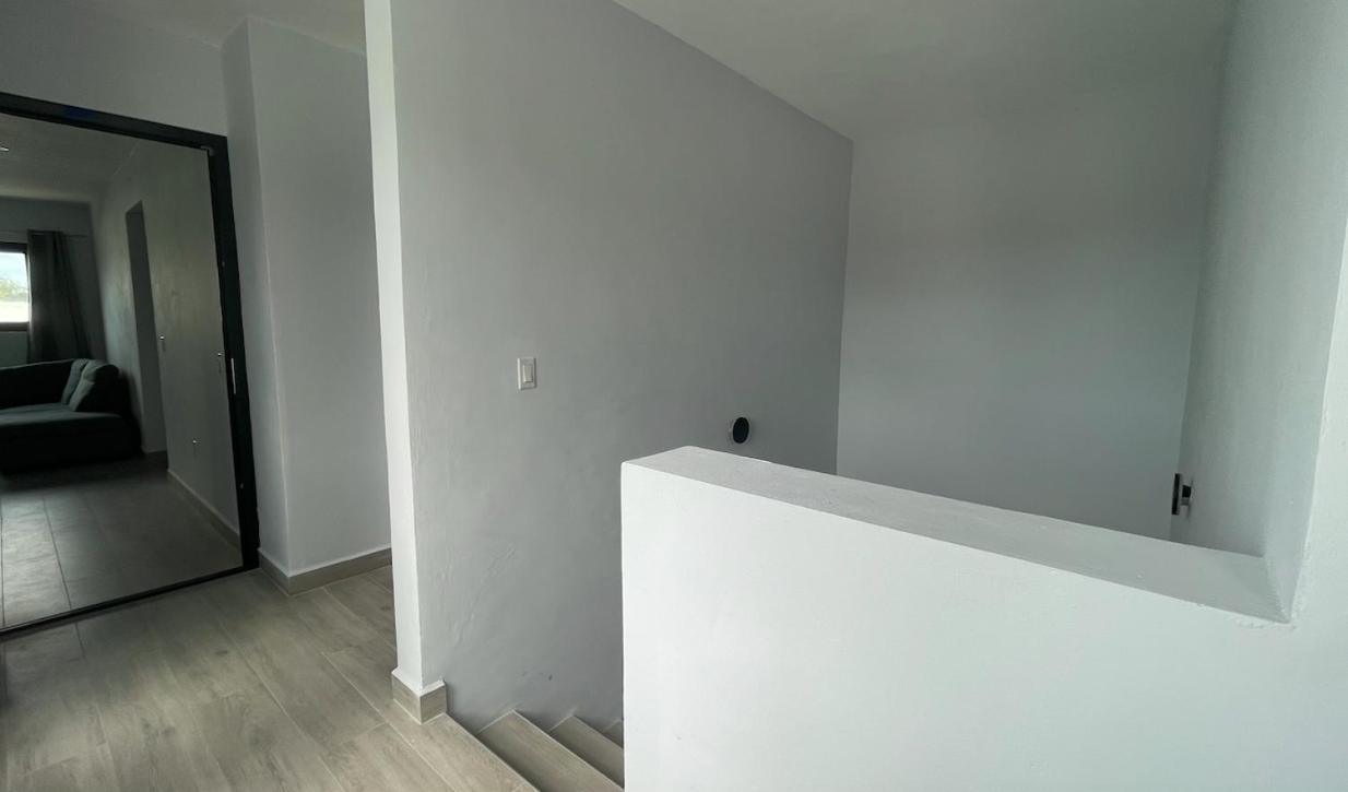Ferienwohnung Whitehouse Boulevard, Close To Mambo Beach And City Centre Willemstad Exterior foto
