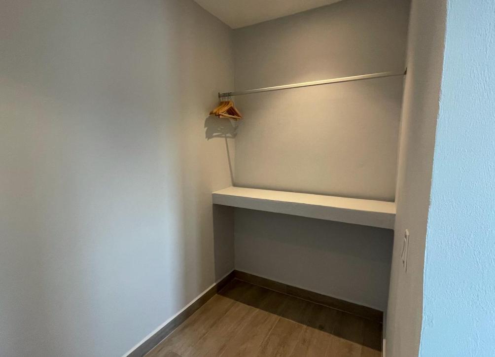Ferienwohnung Whitehouse Boulevard, Close To Mambo Beach And City Centre Willemstad Exterior foto